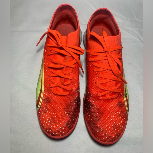 PUMA Ultra Match IT Fearless - Fiery Coral/Fizzy Light Black Sneakers Runners - Picture 1 of 5
